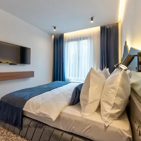 Buzzstays - Spa & Wellness - Privately Managed Apartman *