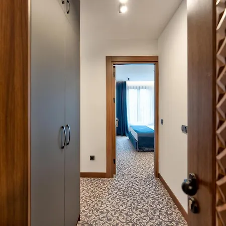 Buzzstays - Spa & Wellness - Privately Managed