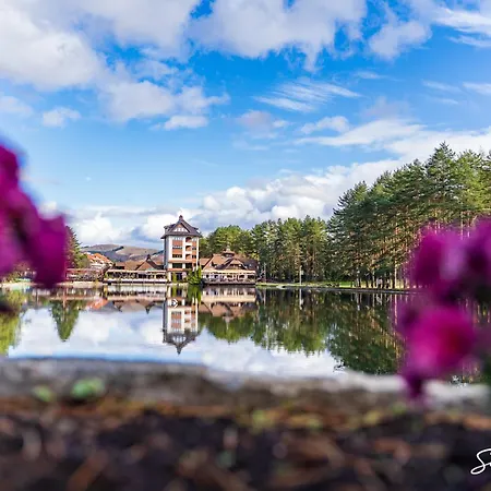 Buzzstays - Spa & Wellness - Privately Managed *